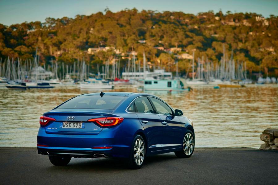  Hyundai Sonata 2015 года  (AU) (фото 12 из 29)